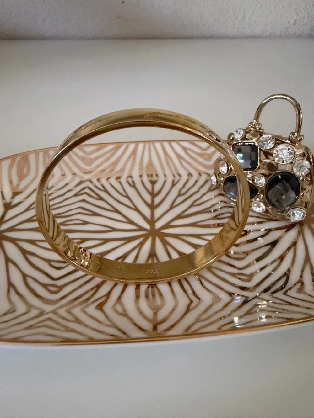 Kate Spade New York “Best Friend Ever” Bangle - Picture 3 of 8
